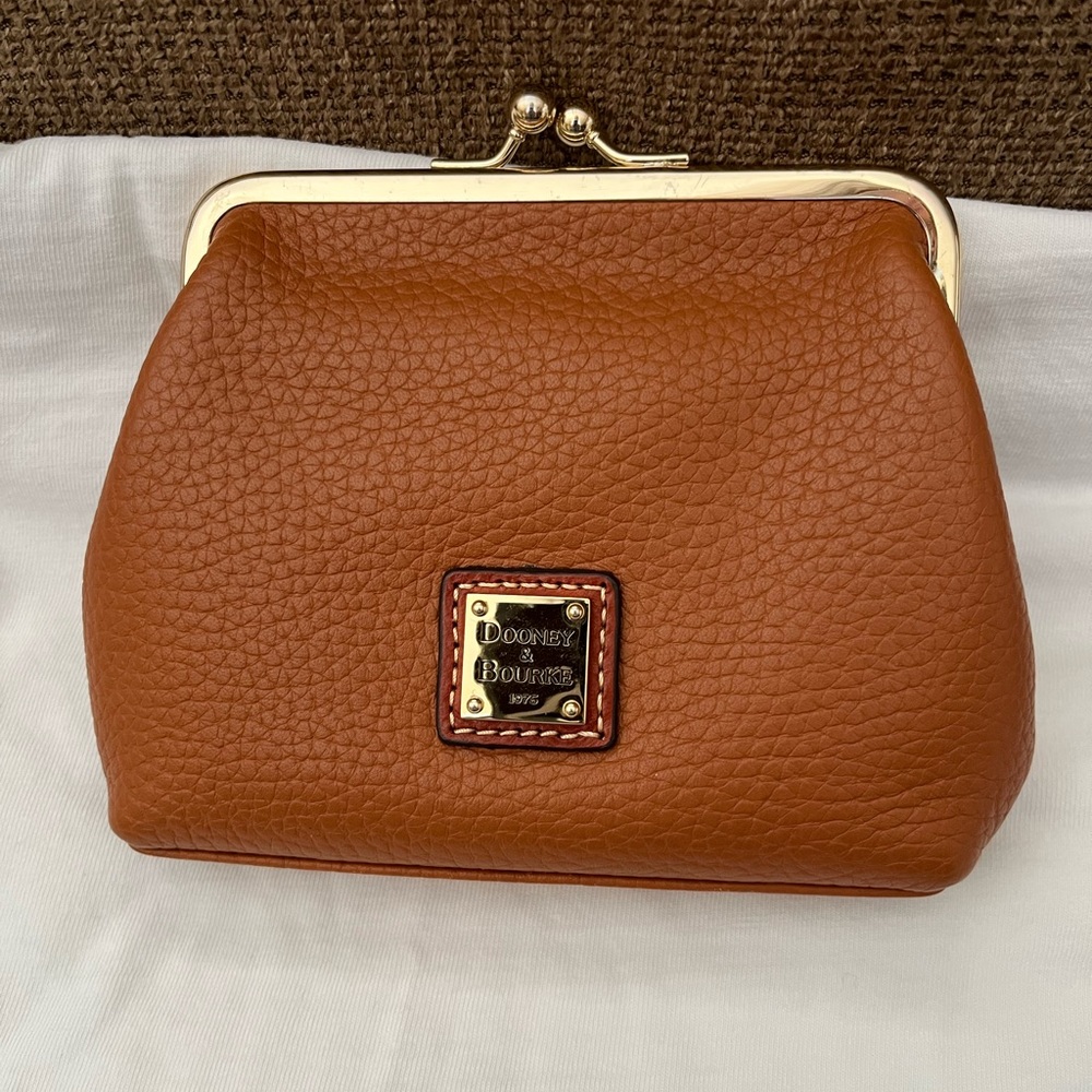 Dooney & Bourke Brown Pebbled Leather Kiss-Lock Coin Purse with Gold Hardware